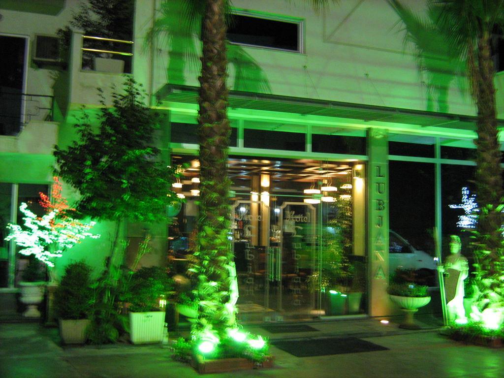 Hotel Lubjana Yrshek Exterior photo
